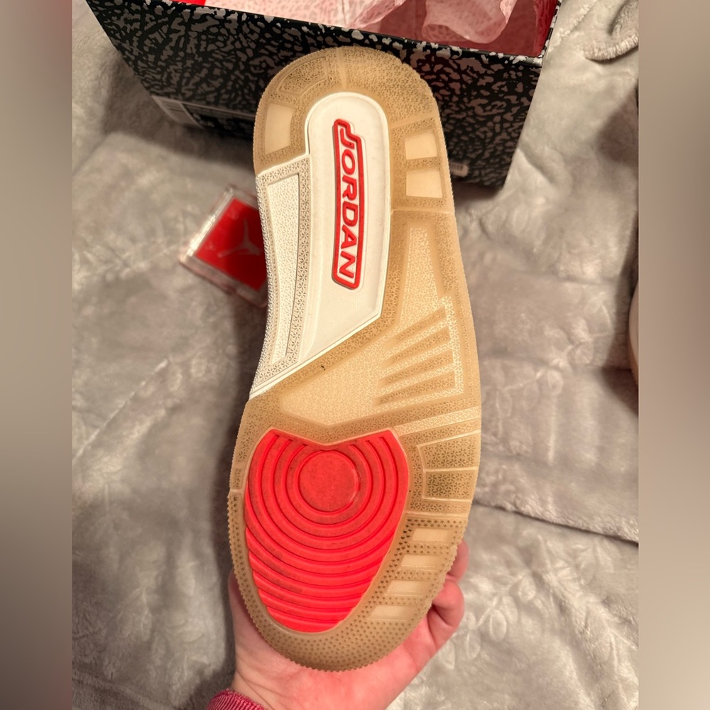Jordan Women's Retro 3’s Rust Pink - Picture 5 of 8